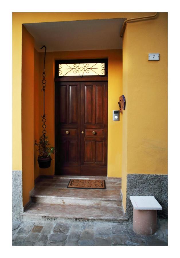 Casa Vacanze Piazza Padella San Severino Marche Bagian luar foto